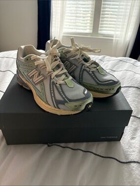 New Balance White, Gray & Green Mesh Athletic Sneakers